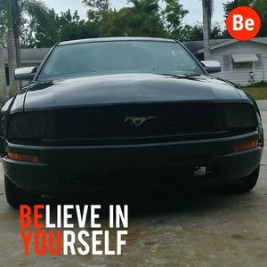 Meet your Posher, Santi